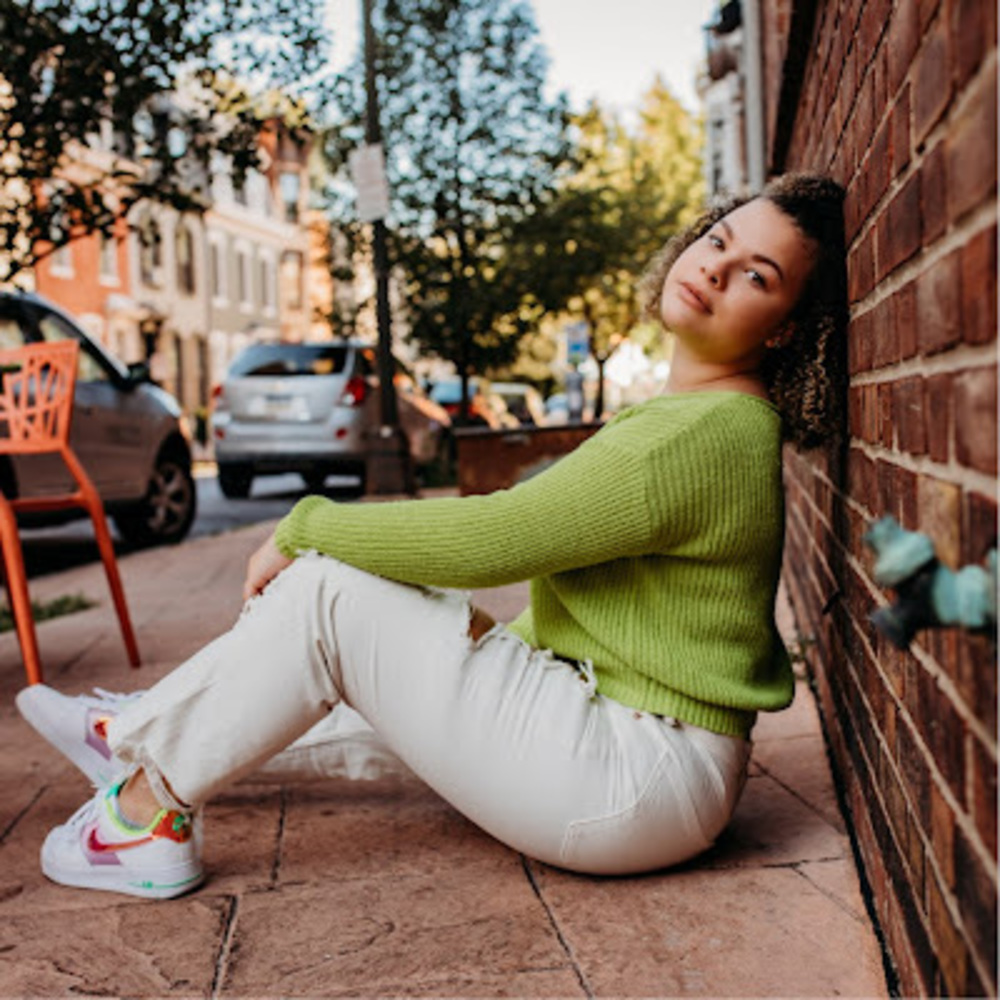 Meet your Posher, Lacey